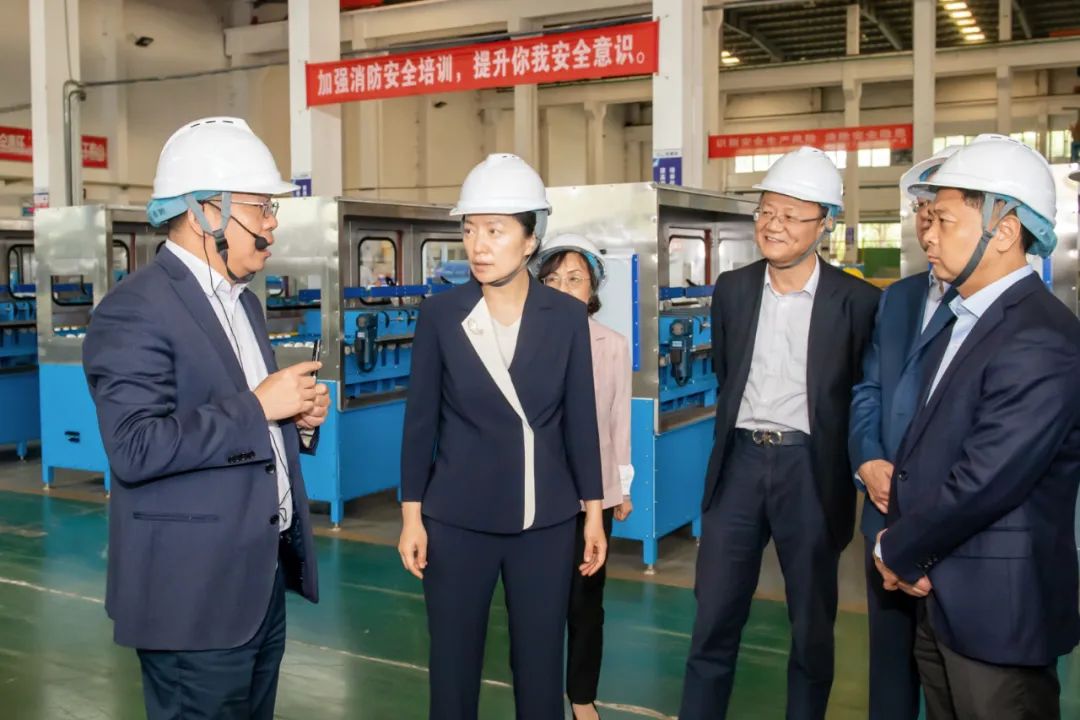 盛蕾调研挂钩联系重点产业